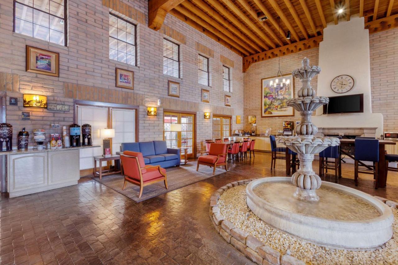 Comfort Suites At Sabino Canyon Тусон Экстерьер фото