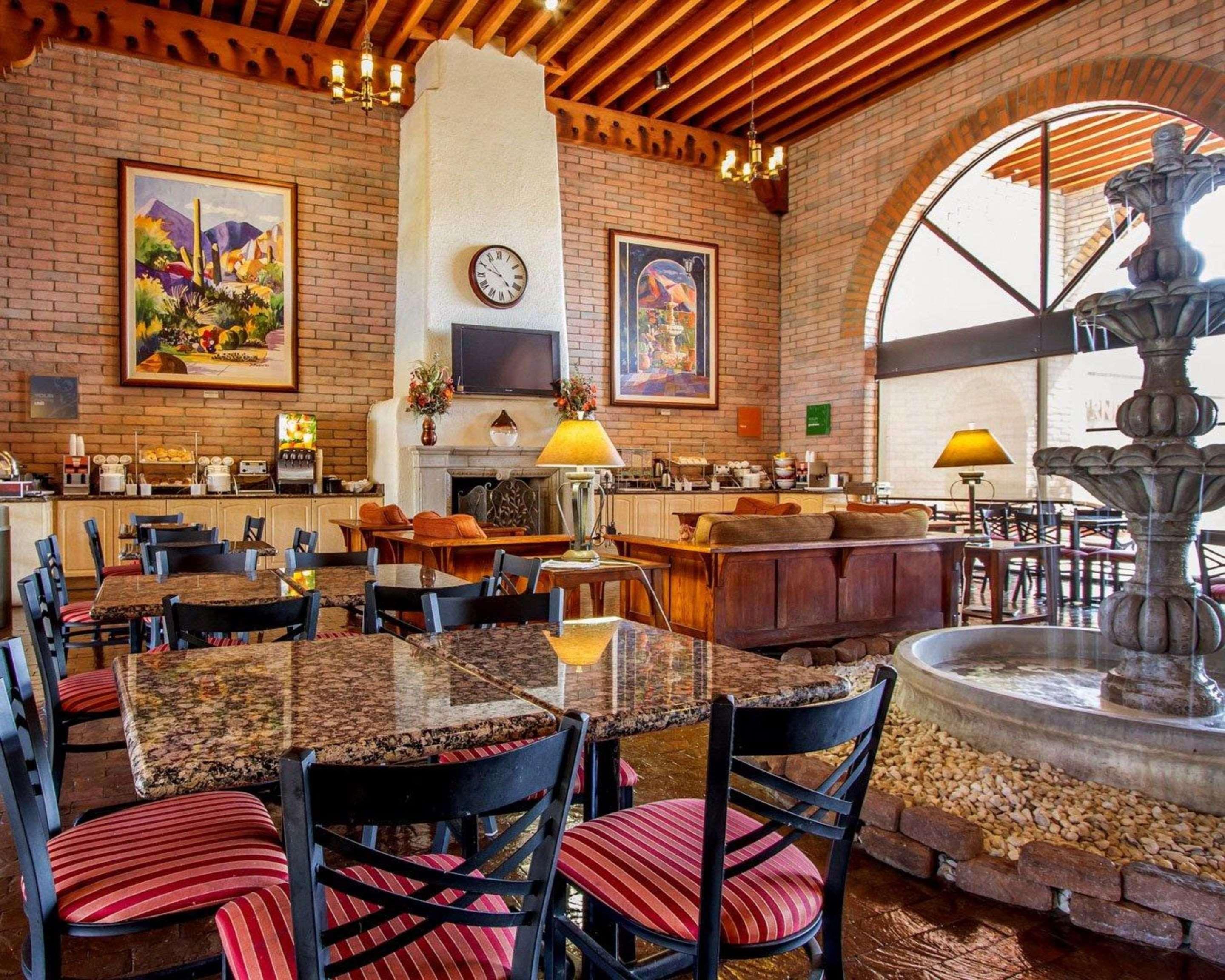 Comfort Suites At Sabino Canyon Тусон Экстерьер фото
