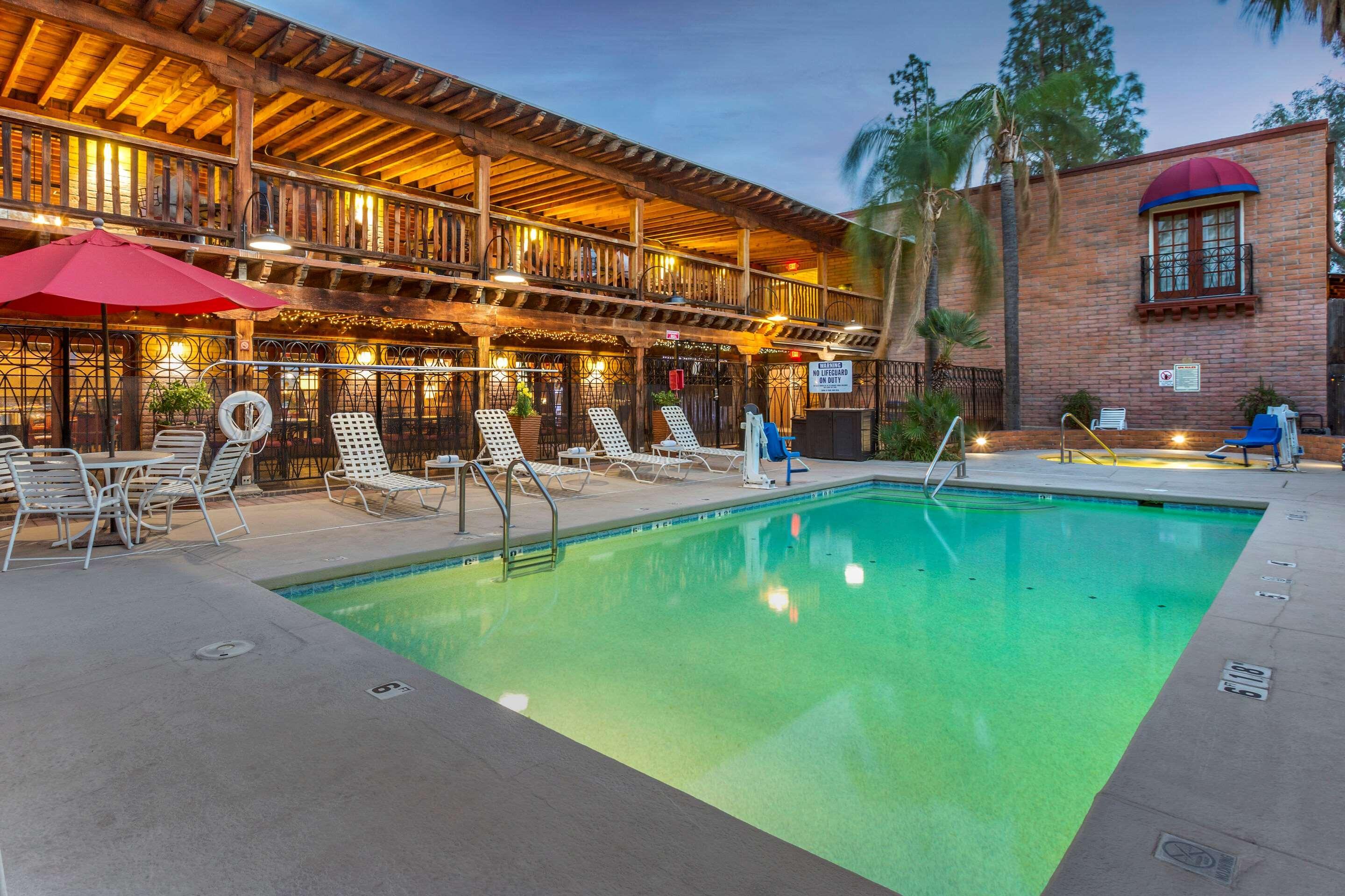 Comfort Suites At Sabino Canyon Тусон Экстерьер фото